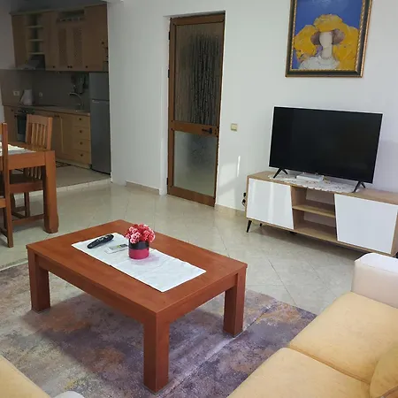 Lägenhet Ersasion Tirana